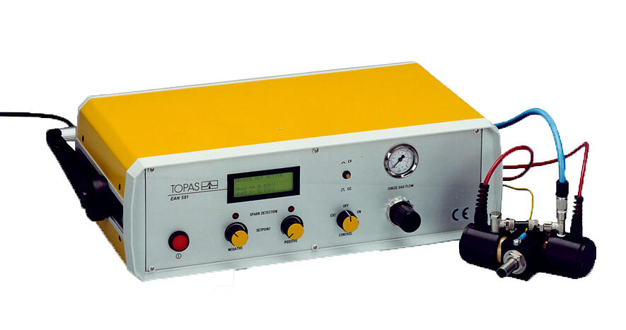 Der Elektrostatische Aerosol Neutralisator EAN 581 ist in bestehende Prüfapparaturen gut Integrierbar. Elektrostatischer Aerosol Neutralisator EAN 581 Vorderseite